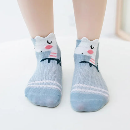 Five pairs per lot, 0-2 years infant baby socks, suitable for girls, made from cotton mesh, adorable for newborn boys and toddlers.