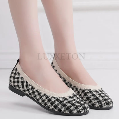 Women Casual Light and Comfortable Flat Shoes