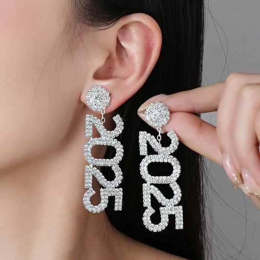 Luxury trendy Year Number 2025 Pendant Earrings Christmas Jewelry for Women Wedding  Crystal Letter Drop Dangle Earrings