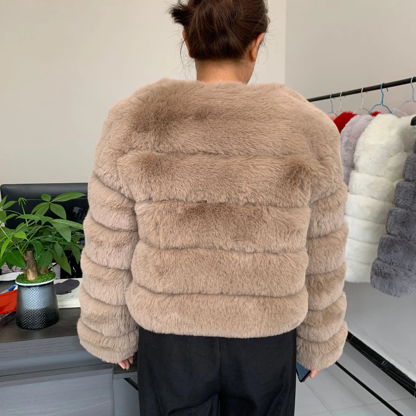 Winter Glam: High Quality Fur Jacket