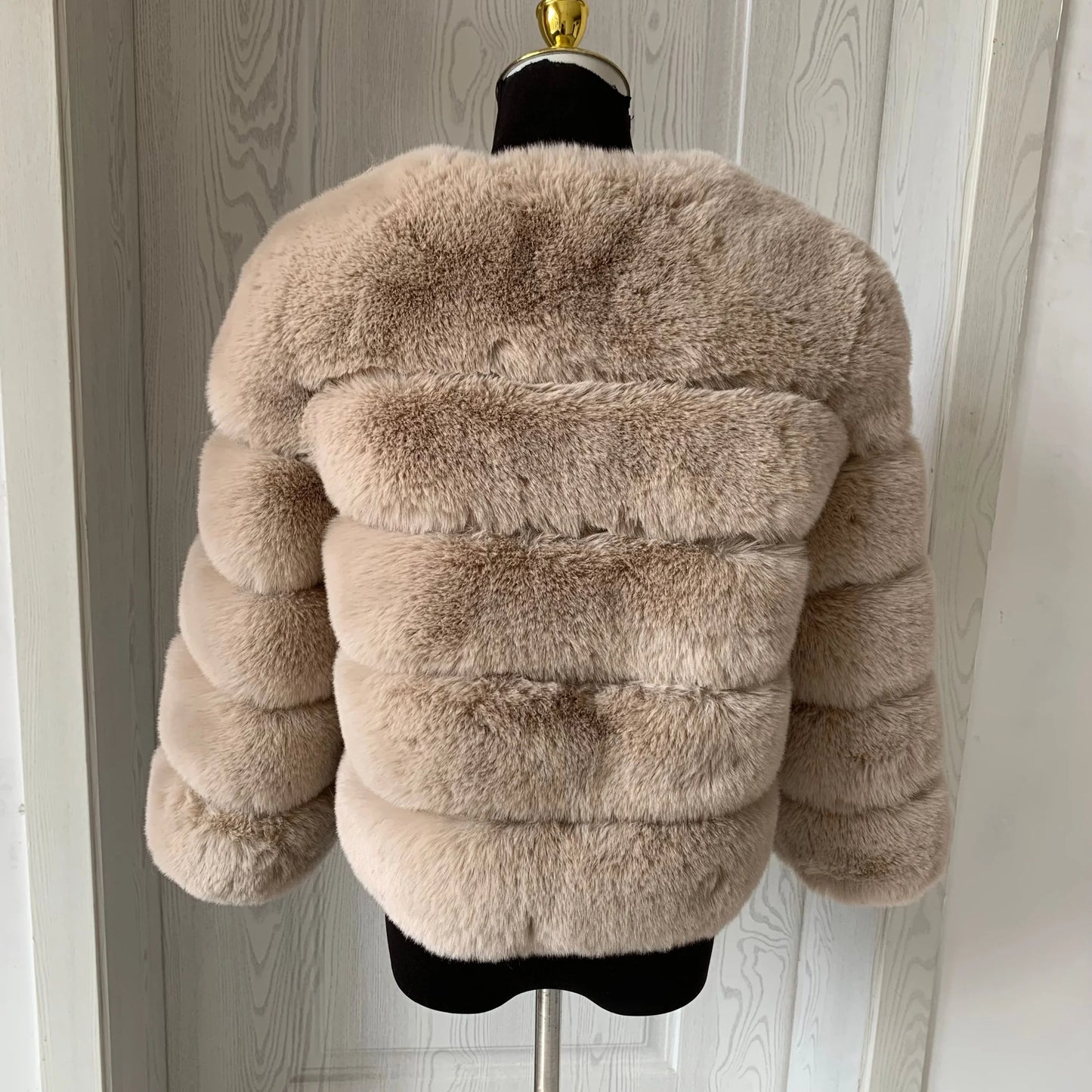 Winter Glam: High Quality Fur Jacket