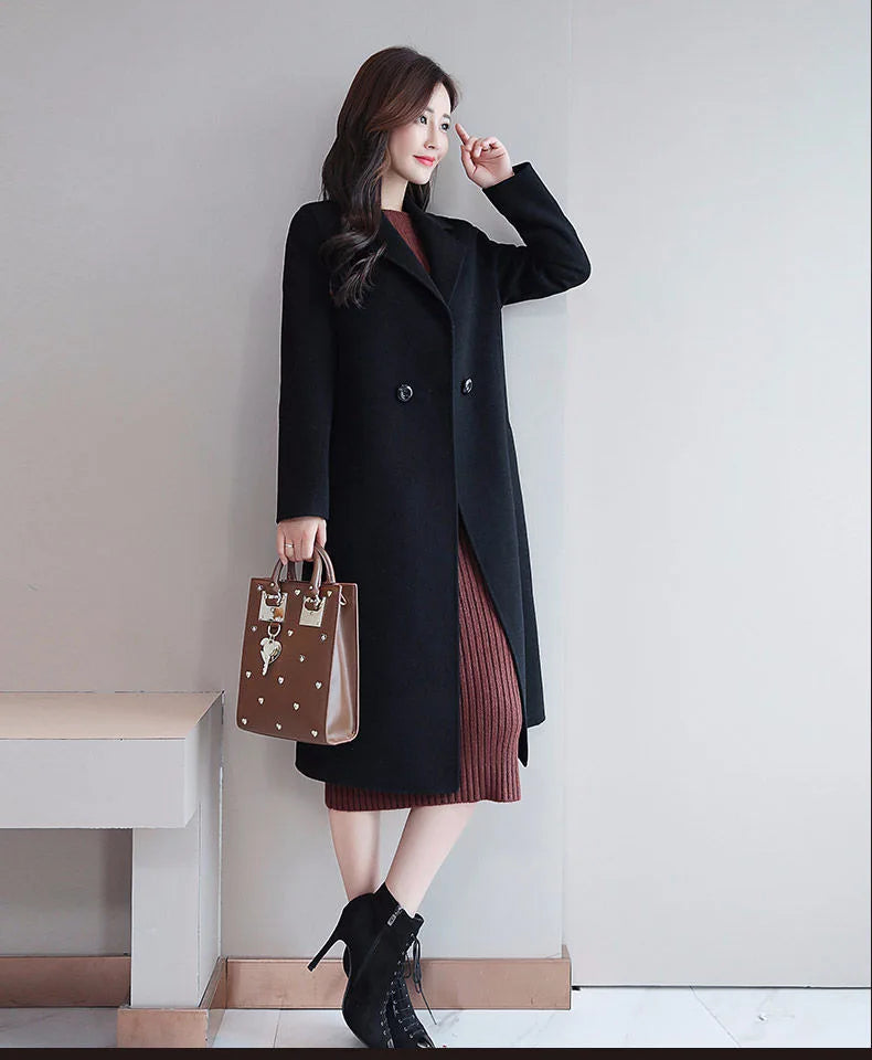 Stylish Medium Wool Coat for Luxe Comfort