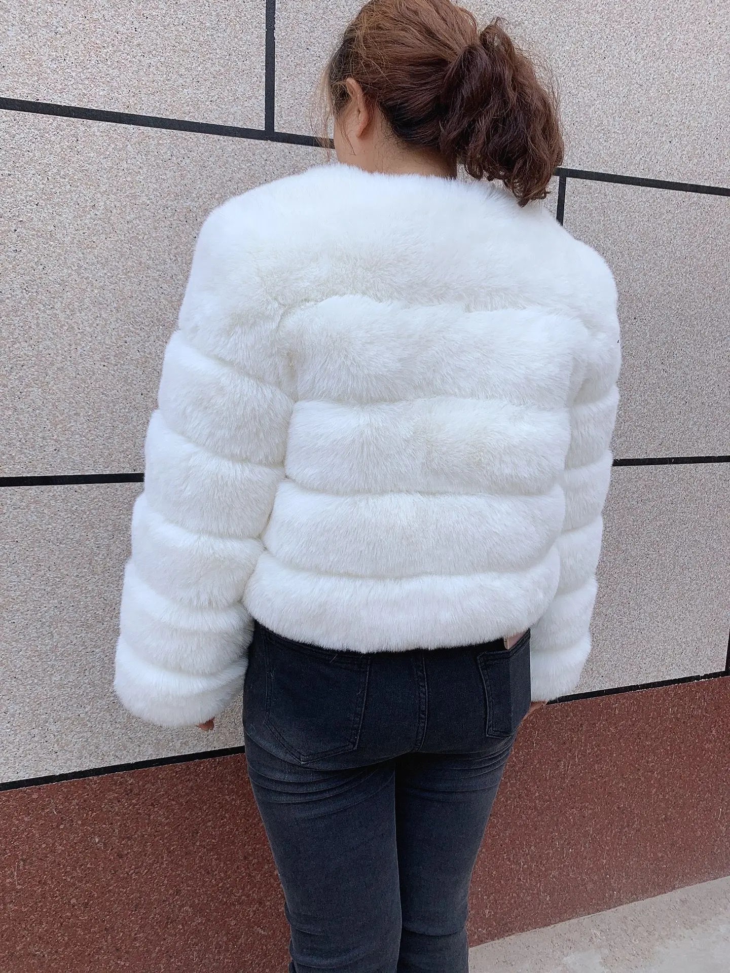 Winter Glam: High Quality Fur Jacket