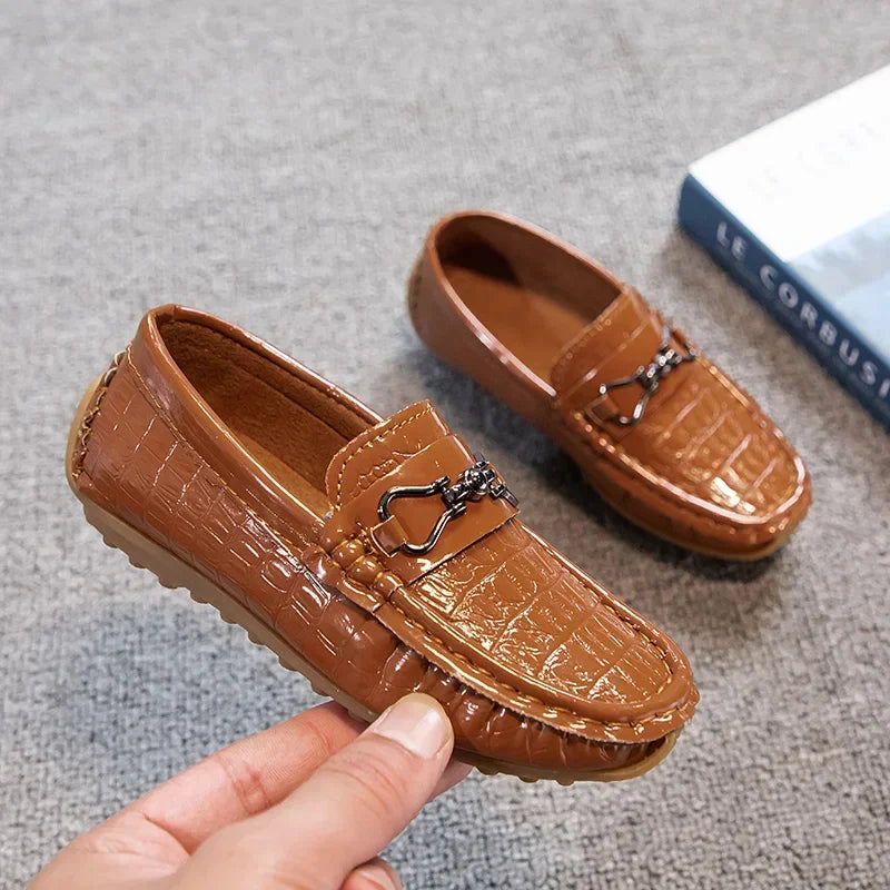 Boys Leather Shoes Round-toe Flat Soft Kids Fashion Casual Loafers Glossy Metal Buckle Children