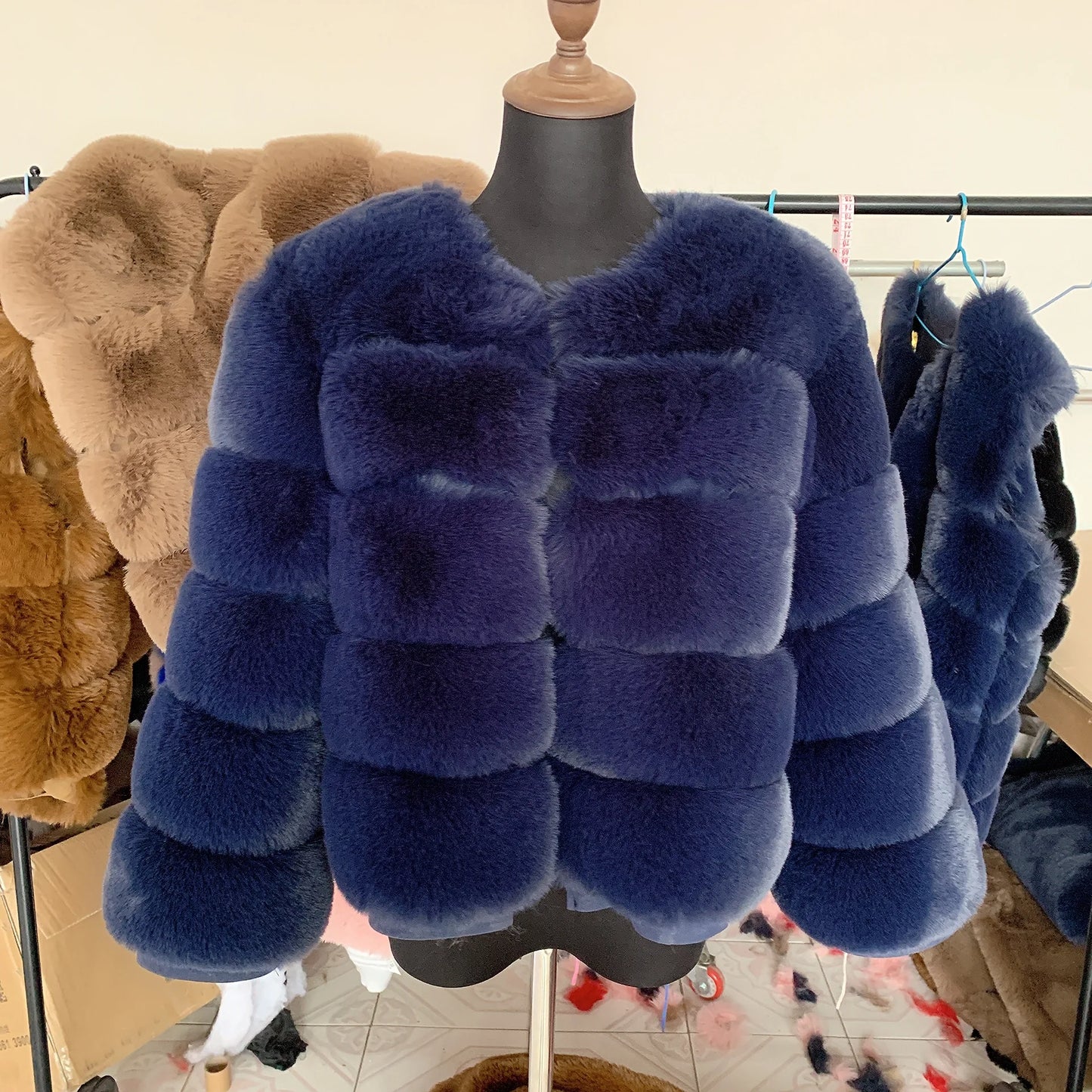 Winter Glam: High Quality Fur Jacket