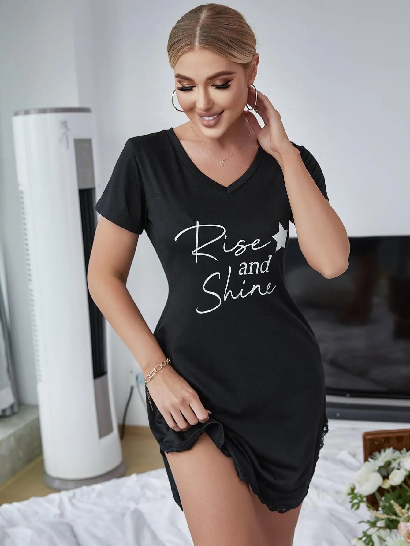 Women's Summer Sleepwear: A V-neck nightdress featuring a lace hem and short sleeves.