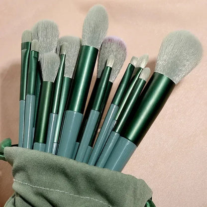 Glamor Kit: Makeup Brush Set for Artists