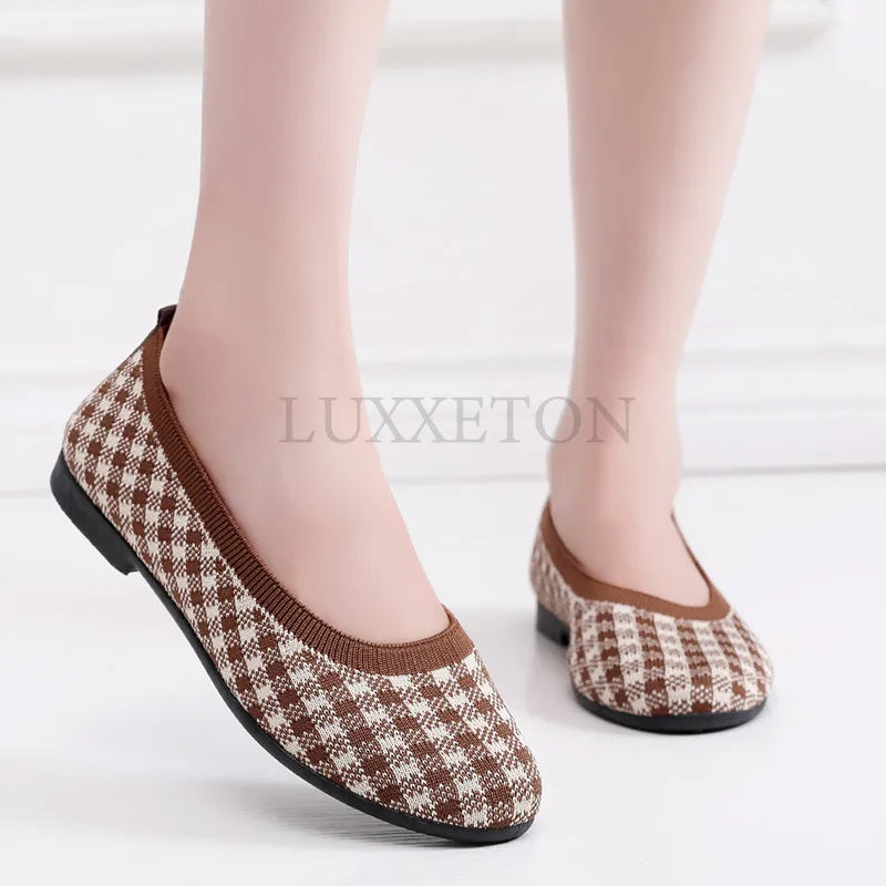 Women Casual Light and Comfortable Flat Shoes