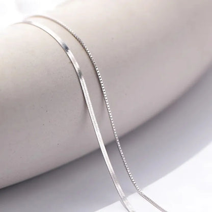 Silver Grace: 2025 Women's Minimalist Collection