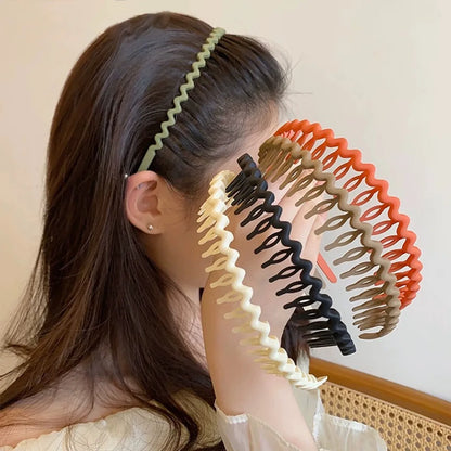 Stay Sleek: Anti-Slip Headband & Hair Clips