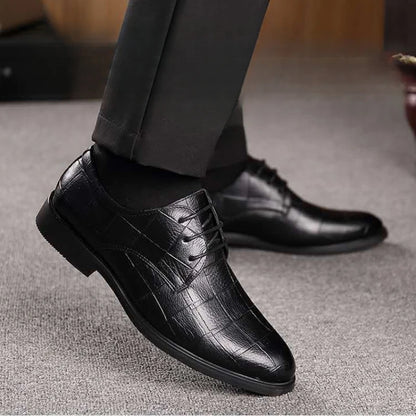 Classic Men's Leather Shoe Autumn Men Business and  Wedding Dress Shoes