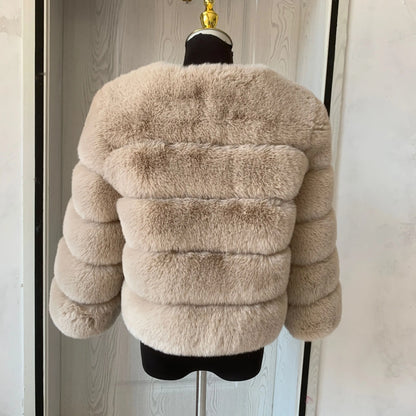 Winter Glam: High Quality Fur Jacket