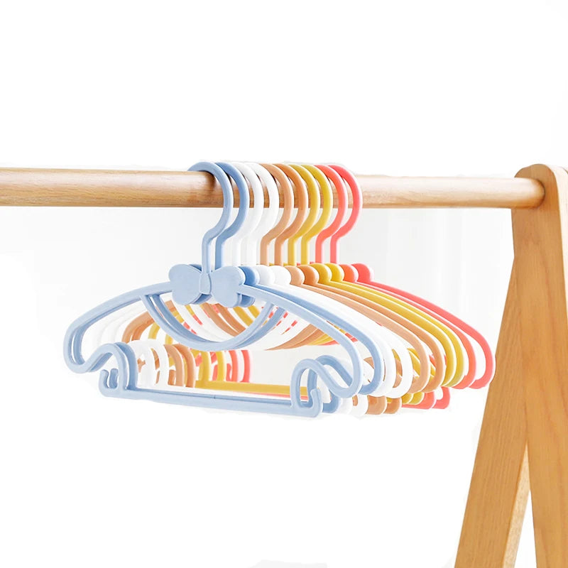 I KNOW 10PCS Children Plastic Hanger Korean Style