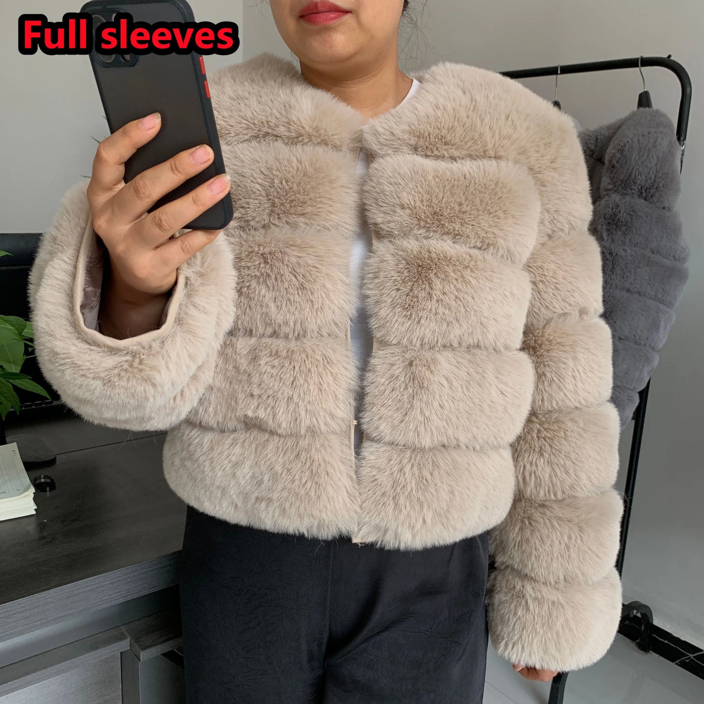 Winter Glam: High Quality Fur Jacket