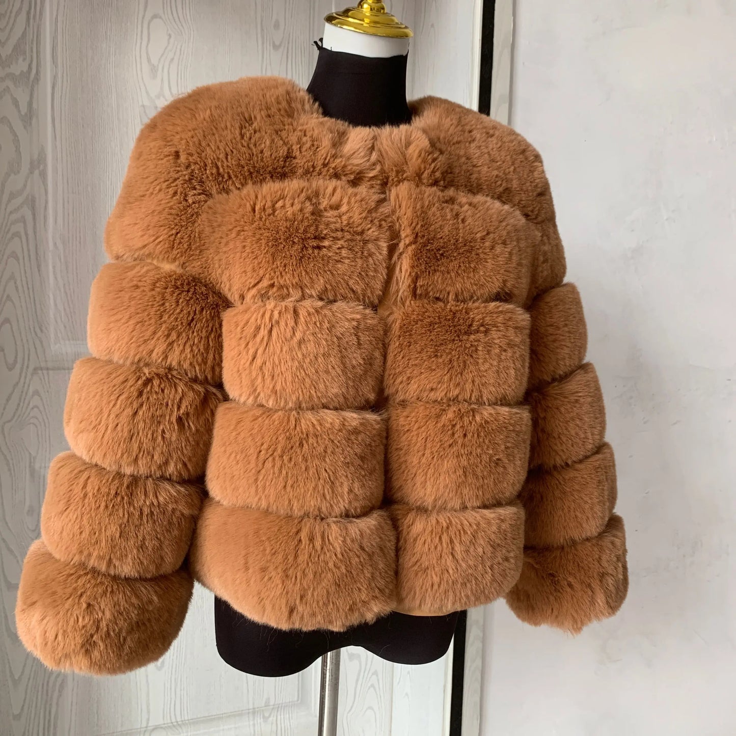 Winter Glam: High Quality Fur Jacket