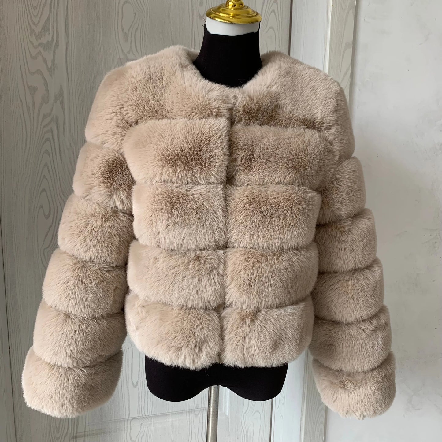 Winter Glam: High Quality Fur Jacket