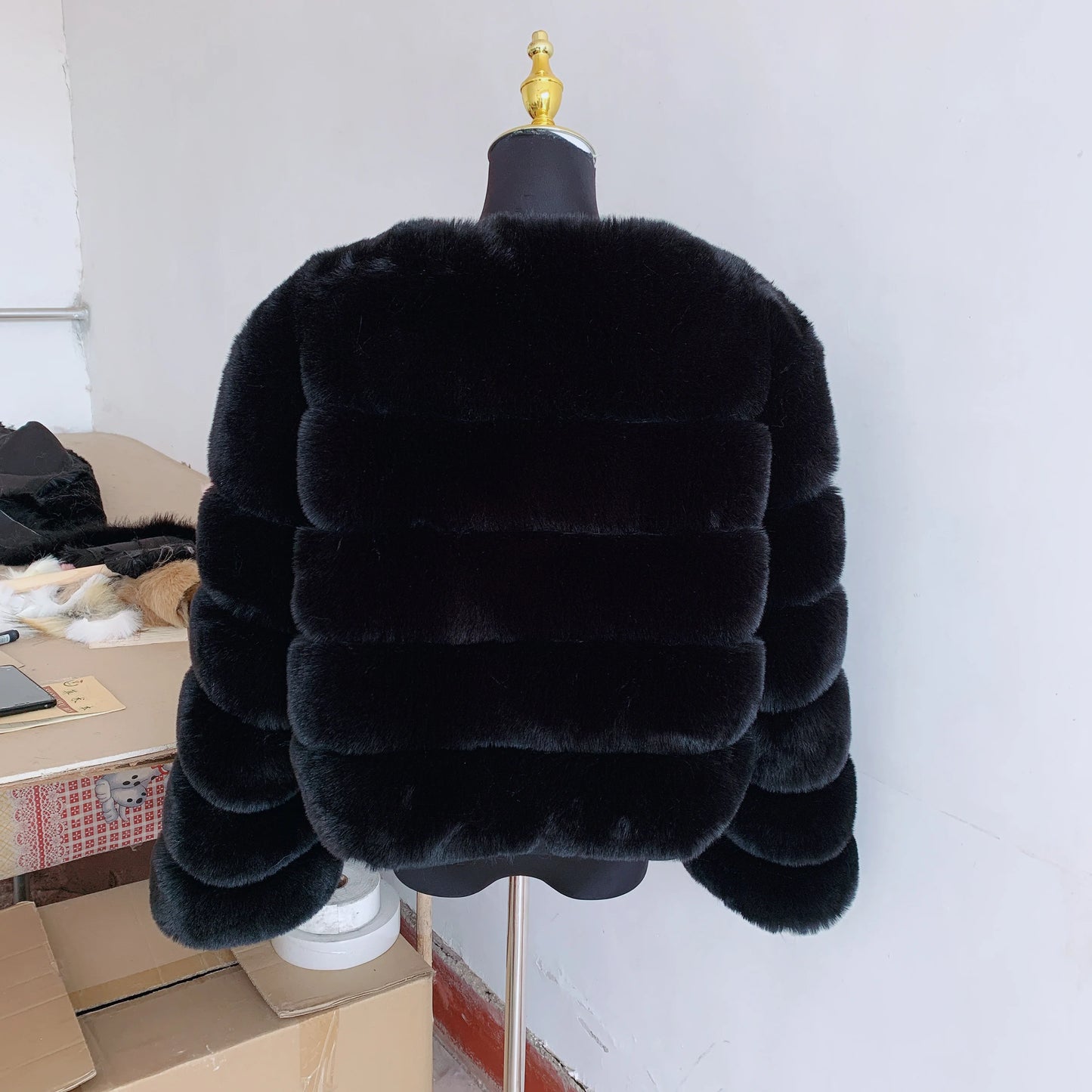 Winter Glam: High Quality Fur Jacket