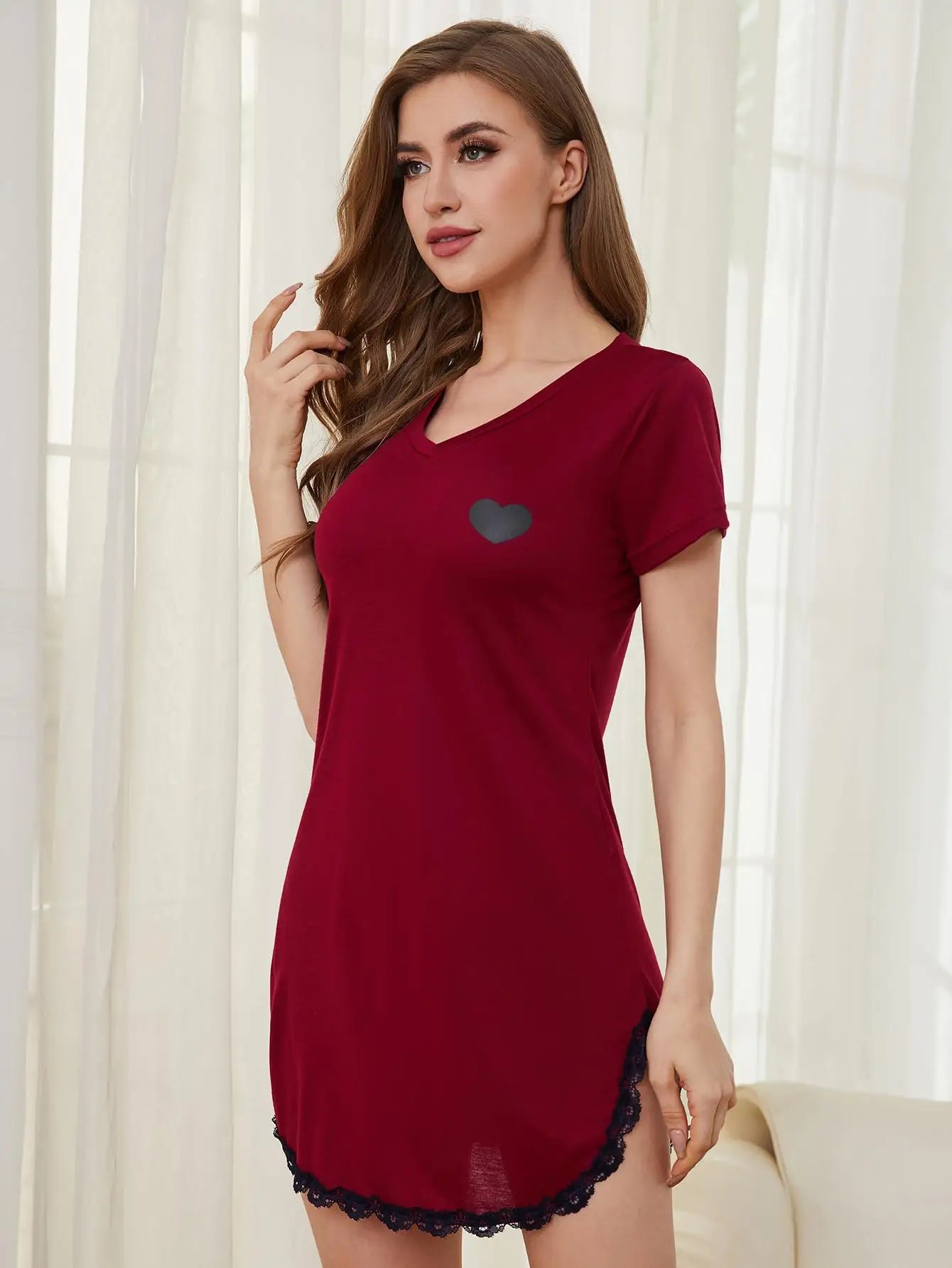 Women's Summer Sleepwear: A V-neck nightdress featuring a lace hem and short sleeves.