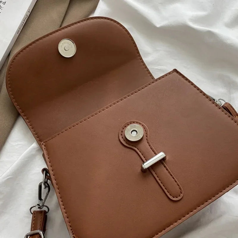 Fashion Saddle 2025: Women's Crossbody Leather