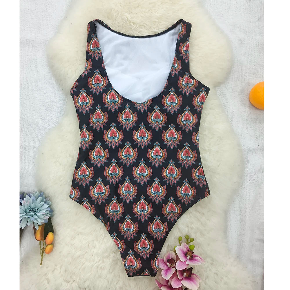 Classic Printed One-piece Suit Beach Wear For Female 2025 style for beach and swimming pool