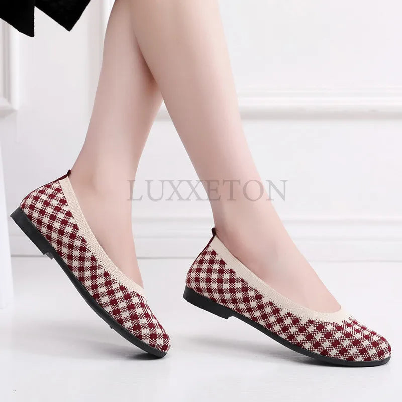 Women Casual Light and Comfortable Flat Shoes