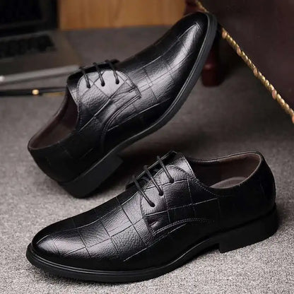 Classic Men's Leather Shoe Autumn Men Business and  Wedding Dress Shoes