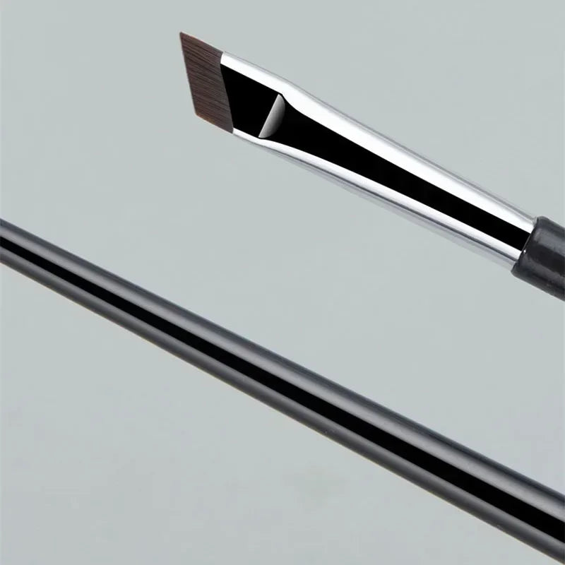 Ultra-Thin Angled Eyeliner Tool - 2pcs