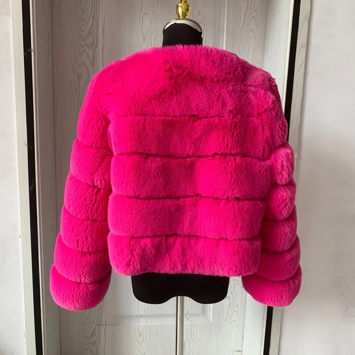 Winter Glam: High Quality Fur Jacket