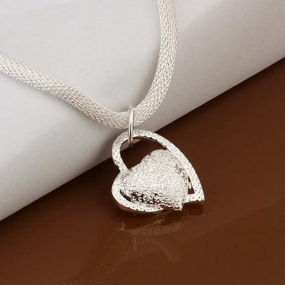 Luxe Lustre: Gorgeous C Necklace