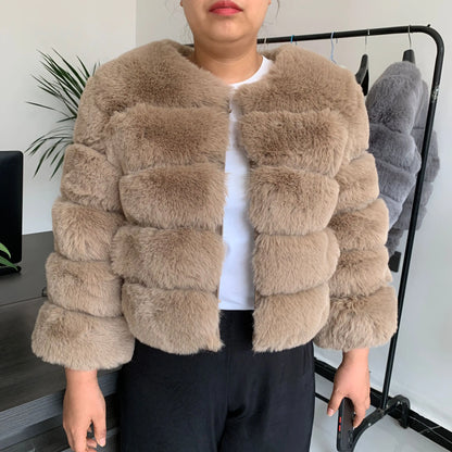 Winter Glam: High Quality Fur Jacket