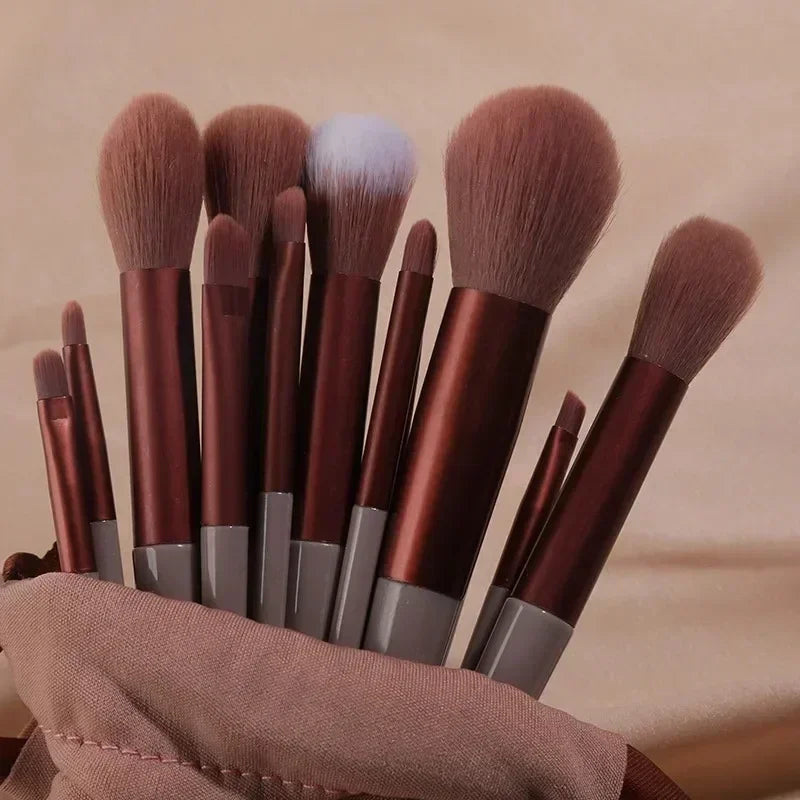 Glamor Kit: Makeup Brush Set for Artists